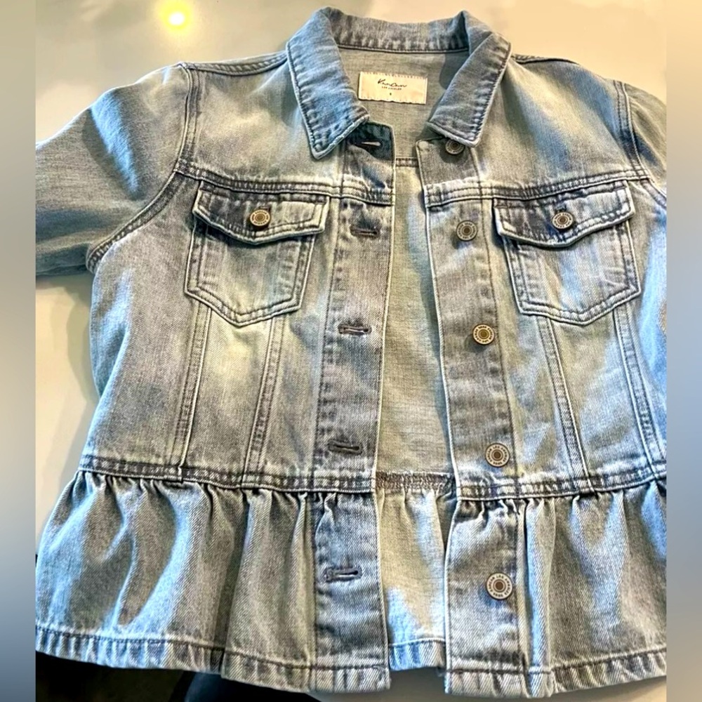 KanCan Jean Jacket. Women’s Size Small. Never worn.